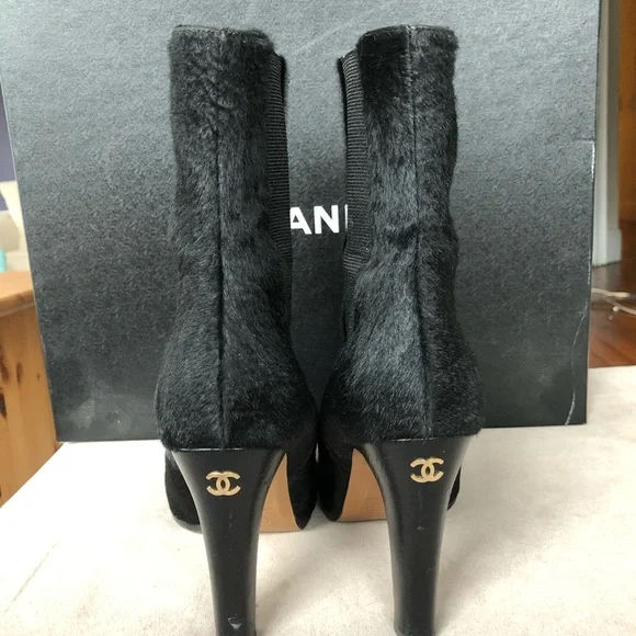 COPY - Chanel pony haired booties - Picture 6 of 8